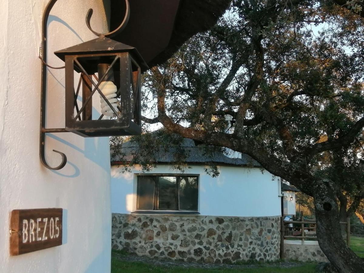La Roca de la SierraChozos De La Dehesa公寓式酒店 外观 照片