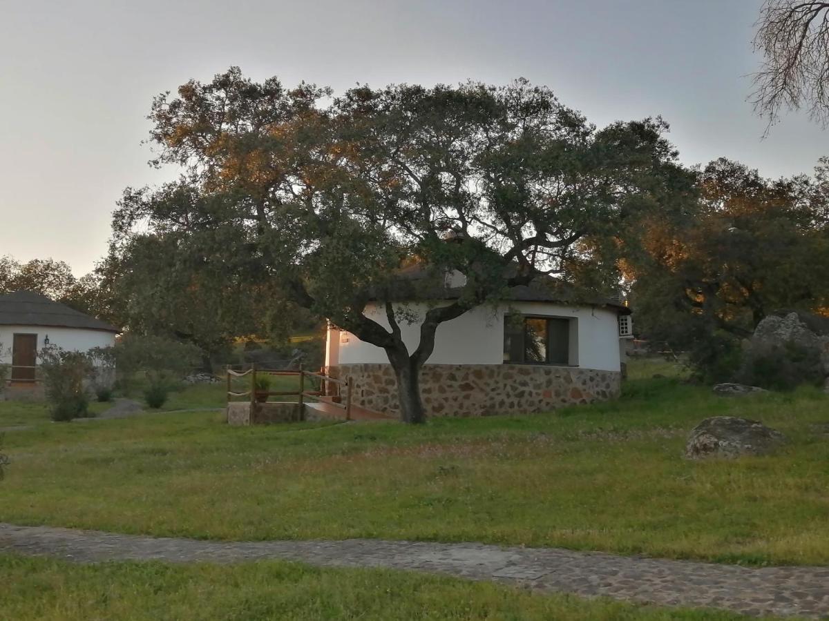 La Roca de la SierraChozos De La Dehesa公寓式酒店 外观 照片